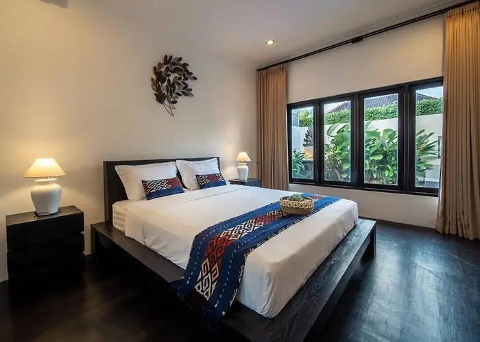 Villa Bens Two-bedroom With Private Swimmingpool Seminyak
